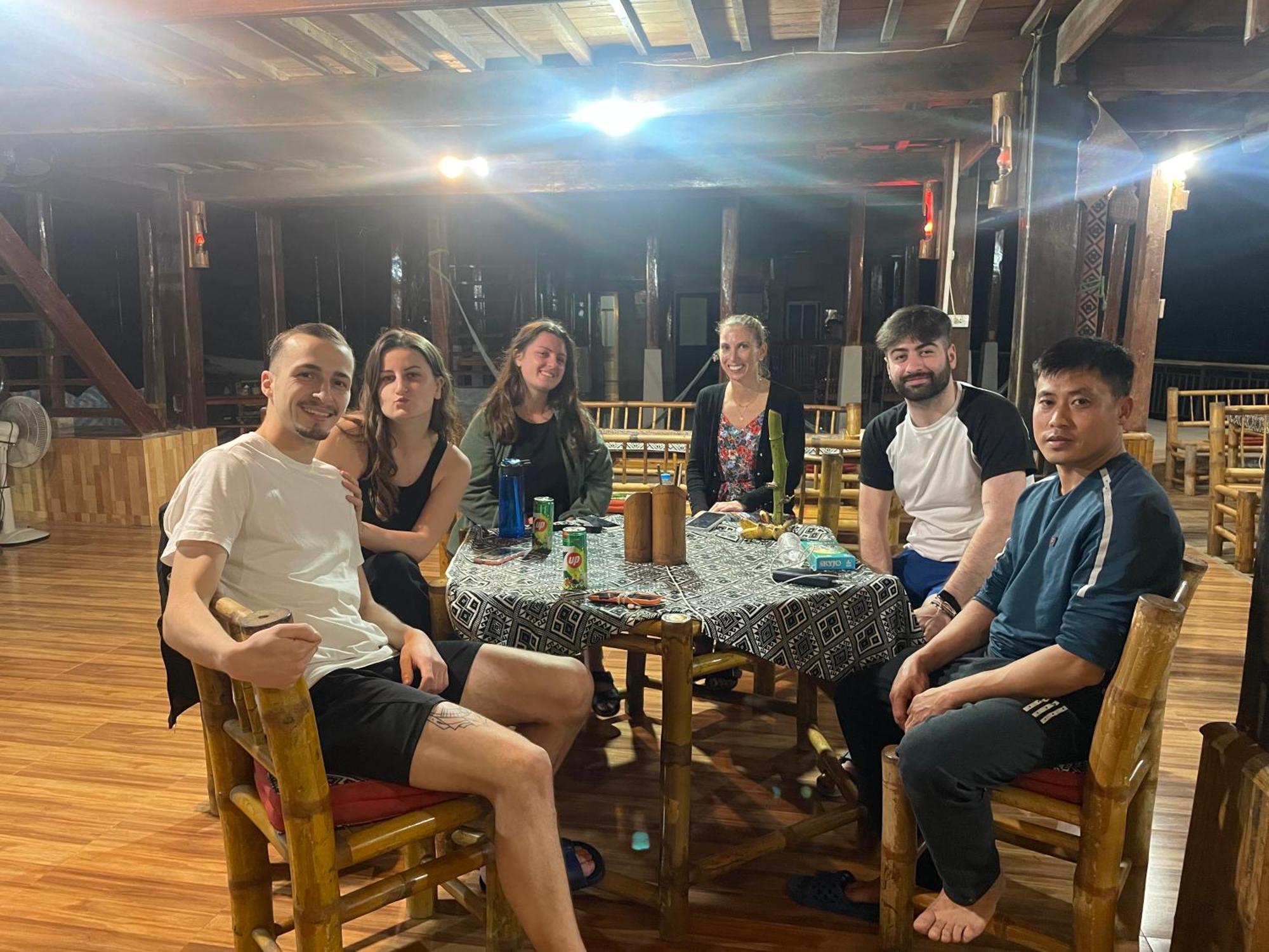 Truong Huy Homestay Mai Châu Extérieur photo