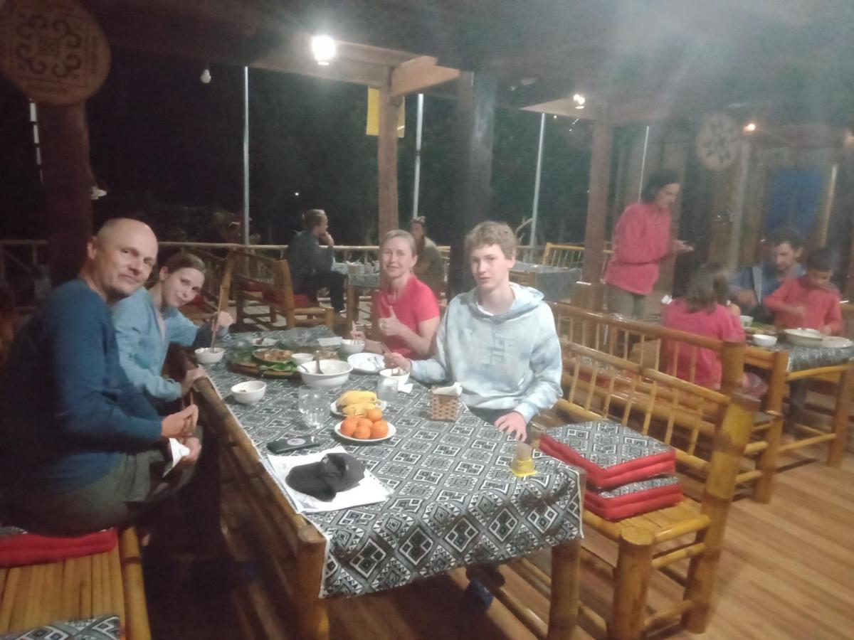Truong Huy Homestay Mai Châu Extérieur photo