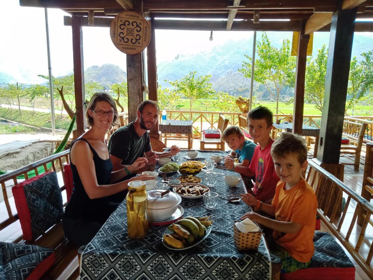 Truong Huy Homestay Mai Châu Extérieur photo