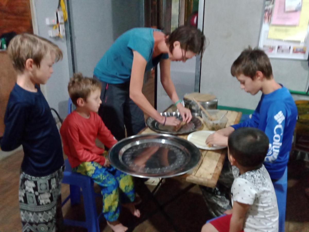 Truong Huy Homestay Mai Châu Extérieur photo